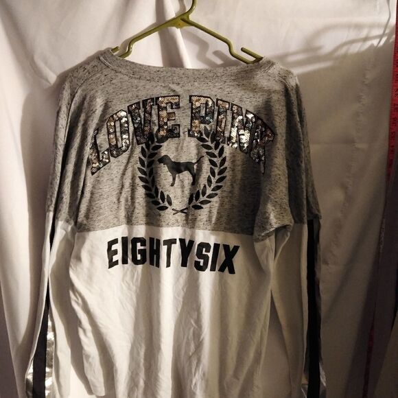 Pink Victoria's secret tee - Picture 2 of 6